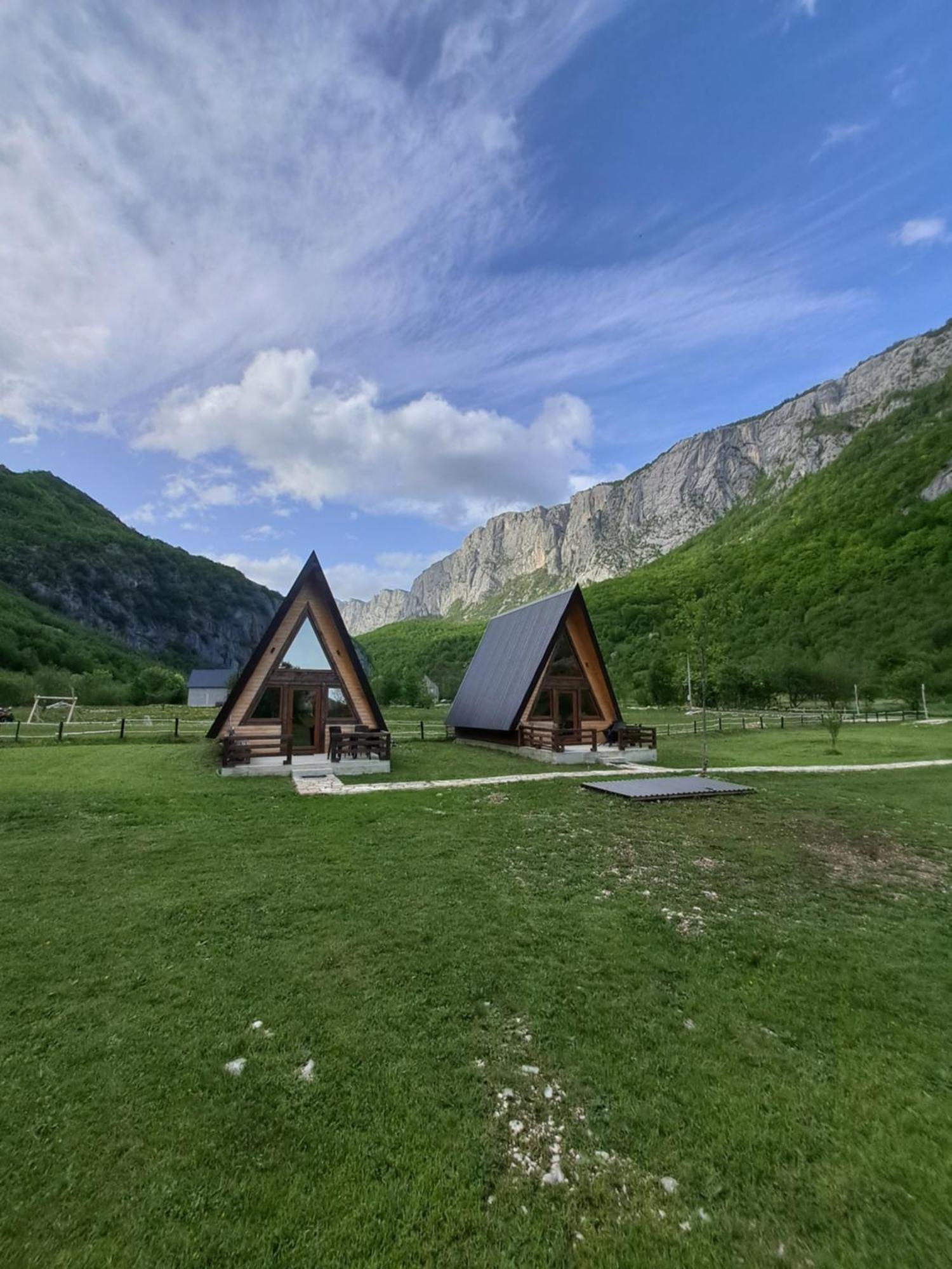 Wooden Cottages Konak Savnik 外观 照片