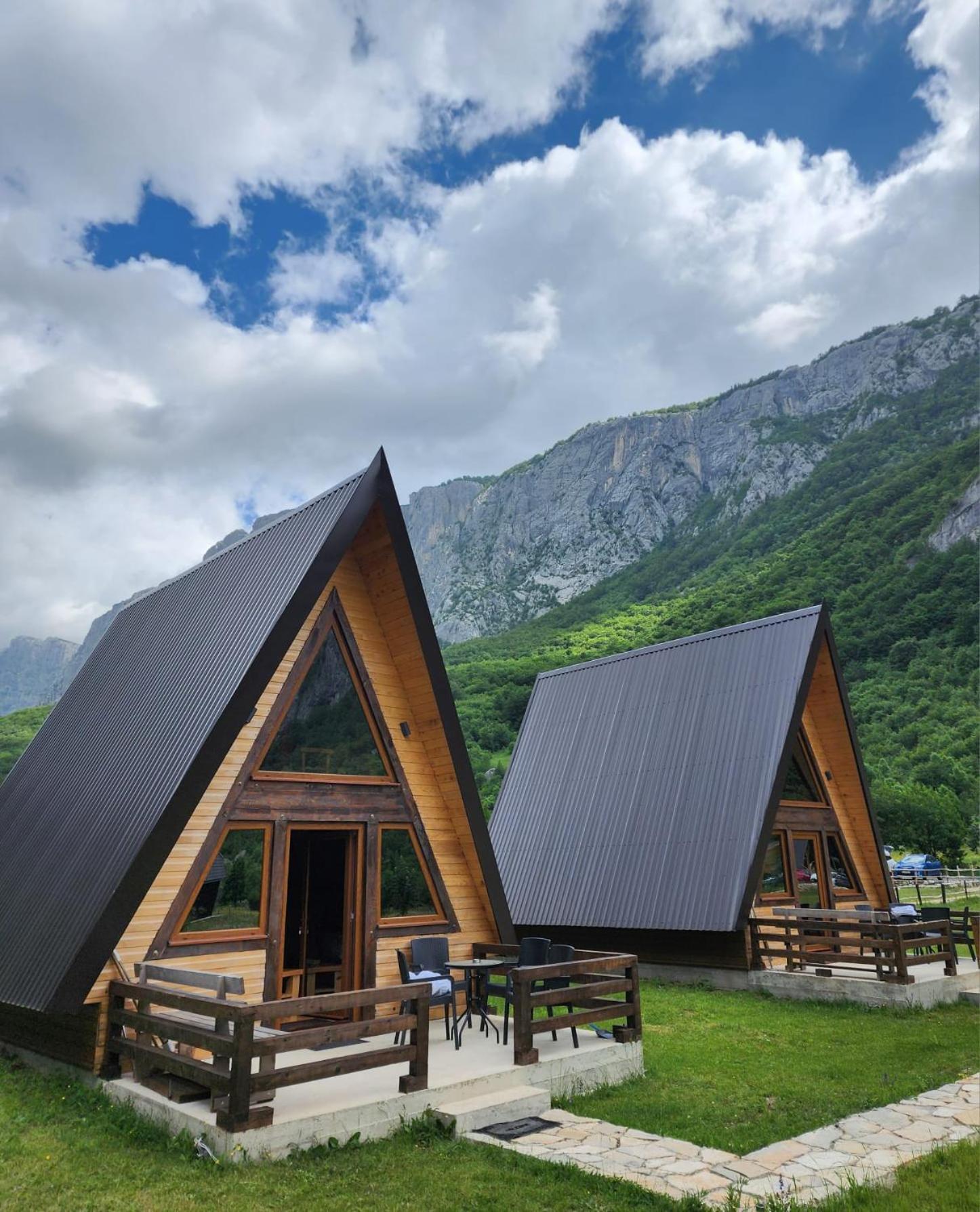 Wooden Cottages Konak Savnik 外观 照片