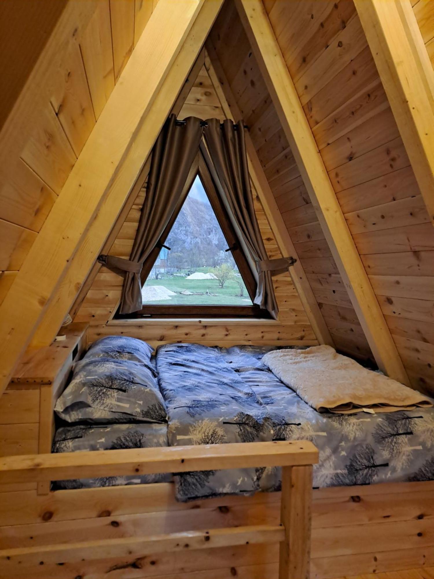 Wooden Cottages Konak Savnik 外观 照片