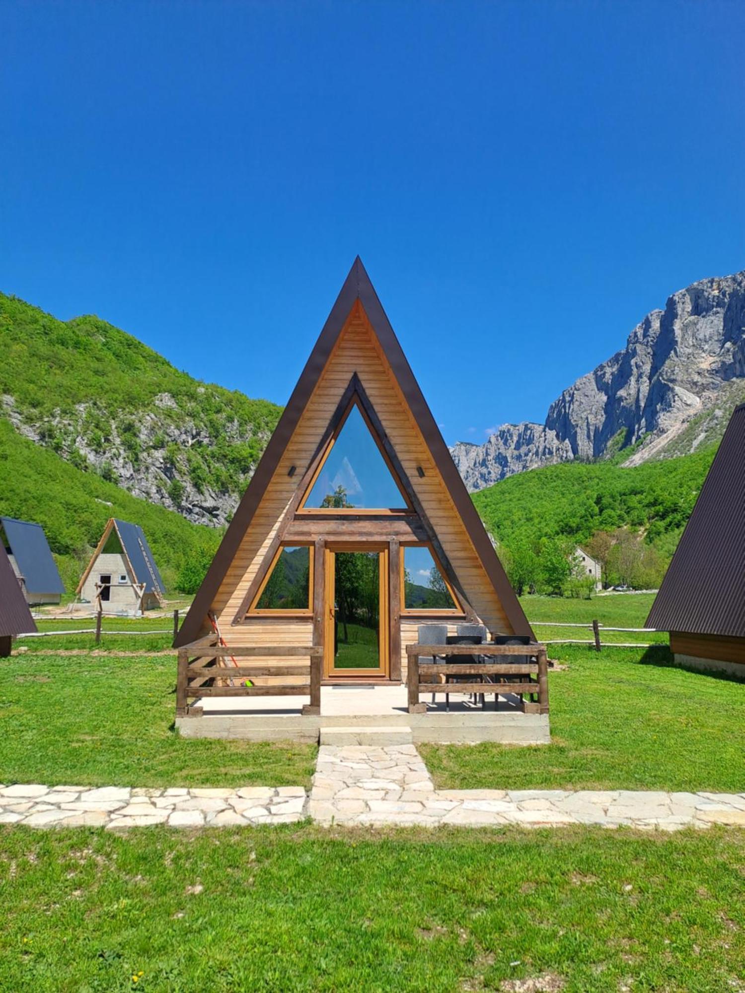 Wooden Cottages Konak Savnik 外观 照片